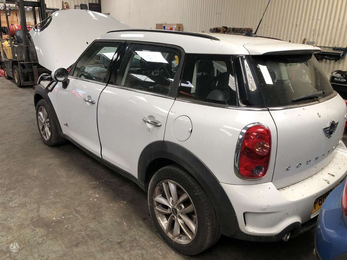 Mini Countryman rezerves daļās. Dalimis