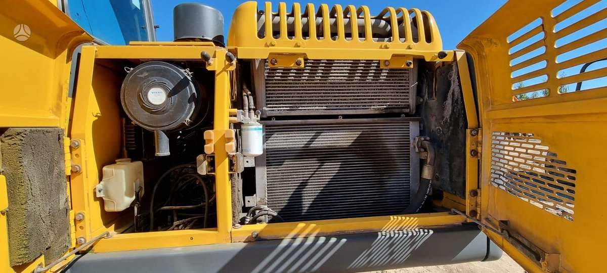 Volvo EC210B, экскаваторы