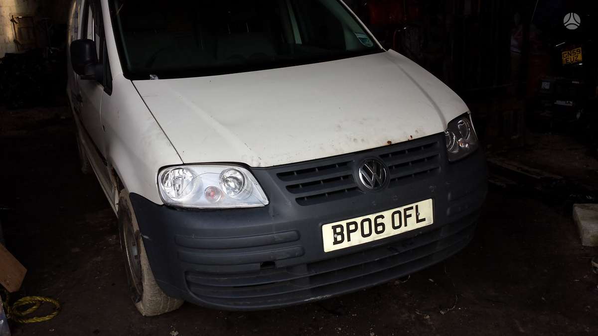 Volkswagen Caddy Masina dalimis