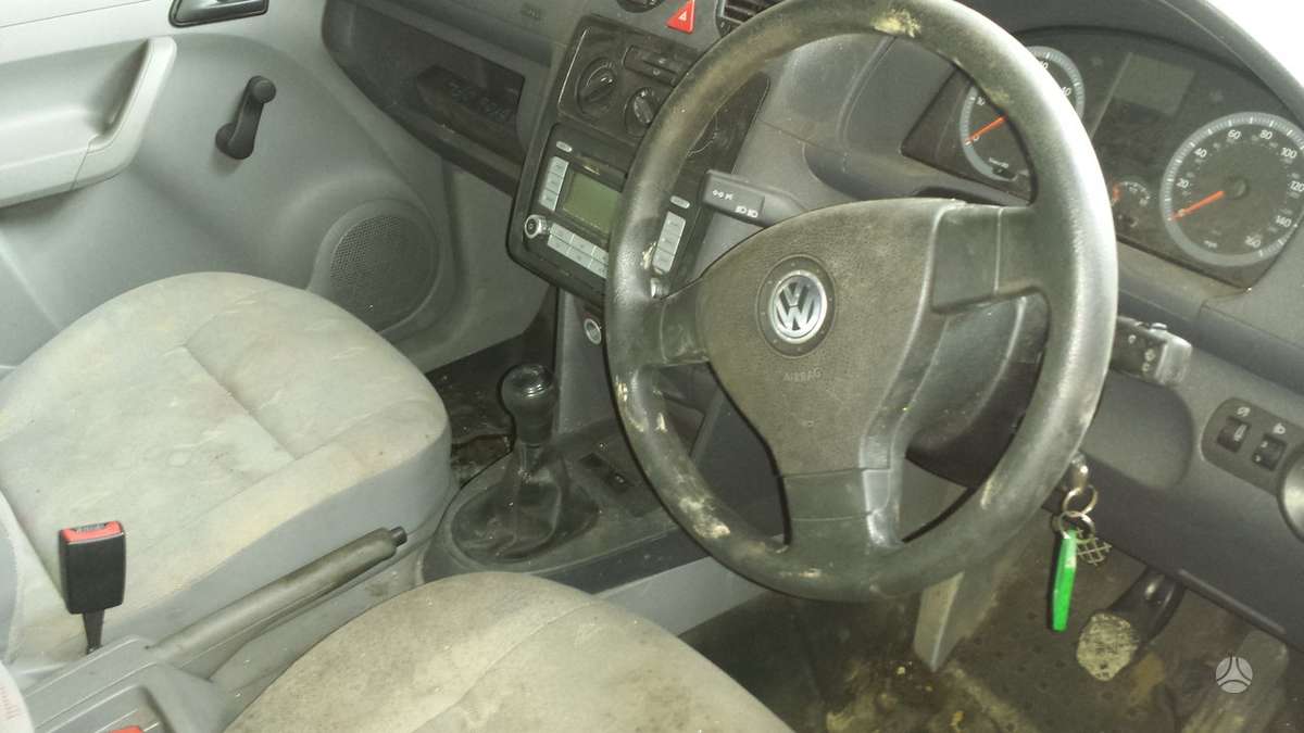 Volkswagen Caddy Masina dalimis
