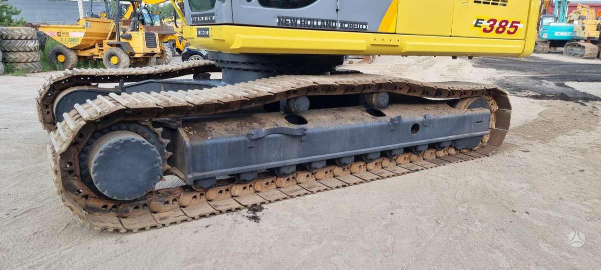 New Holland E385, экскаваторы