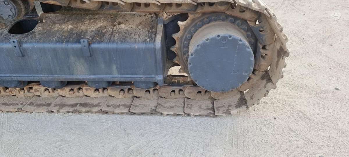 New Holland E385, экскаваторы