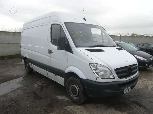 Mercedes-Benz Sprinter, cargo vans