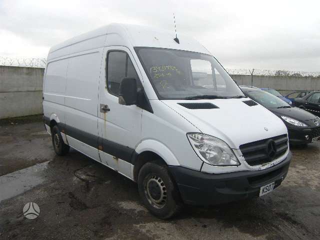 Mercedes-Benz Sprinter, preču