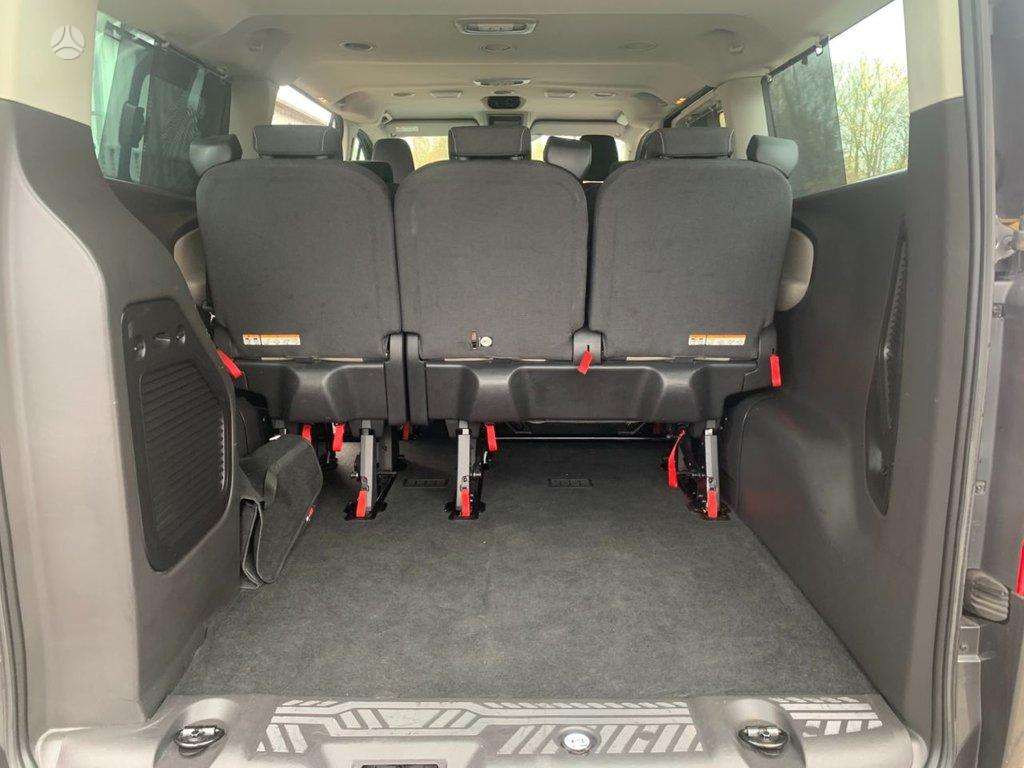 Ford Transit Custom, passenger minibus