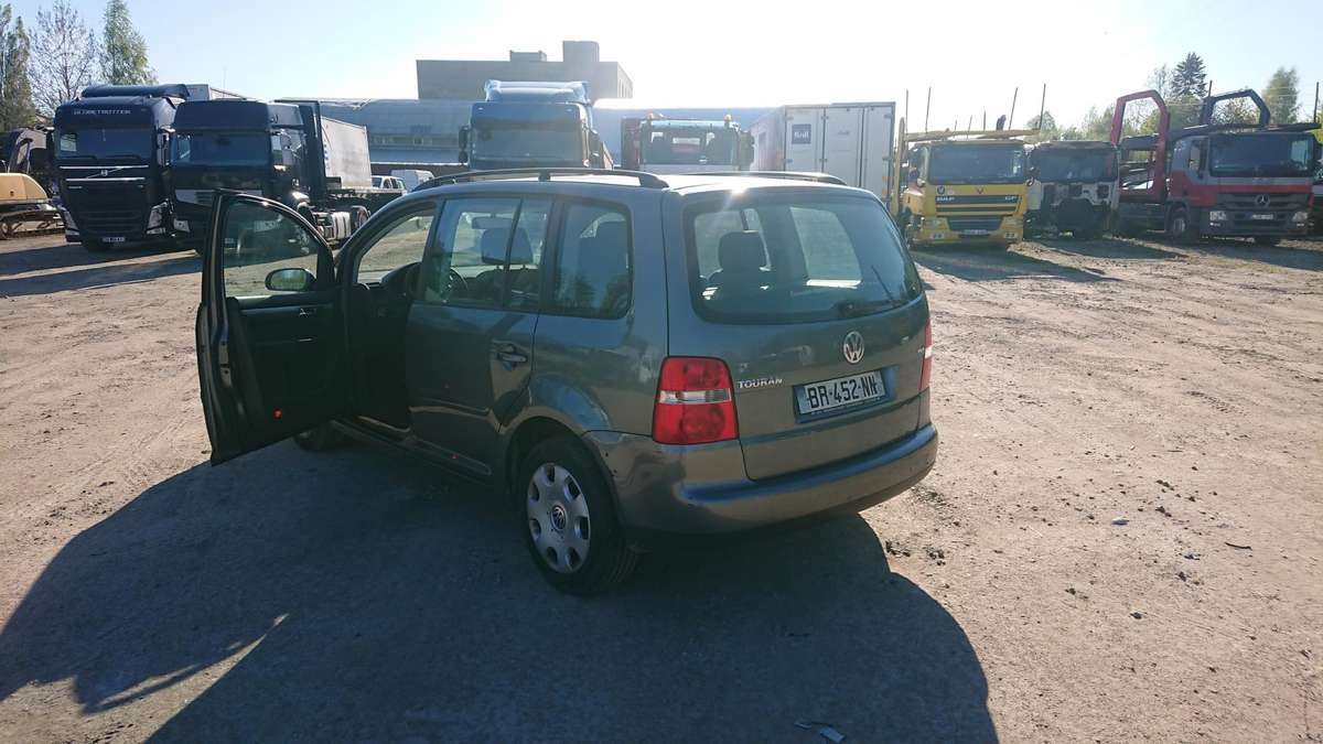 Volkswagen Touran dalimis