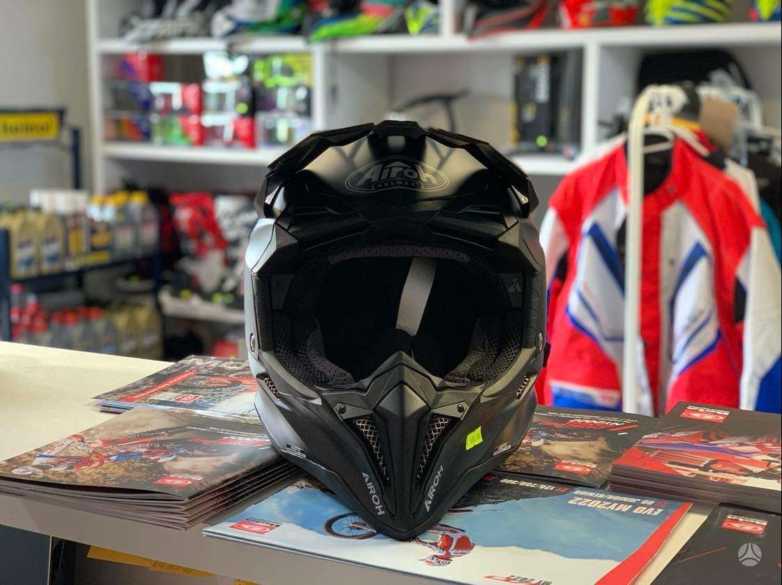 Airoh Aviator 3, motocross