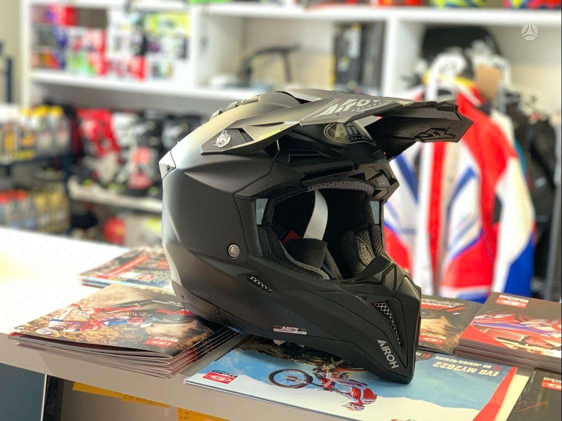 Airoh Aviator 3, motocross