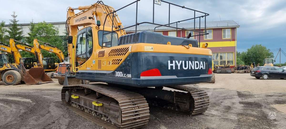 Hyundai R300LC-9A, экскаваторы