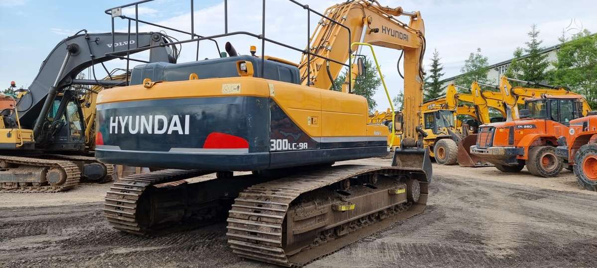 Hyundai R300LC-9A, экскаваторы
