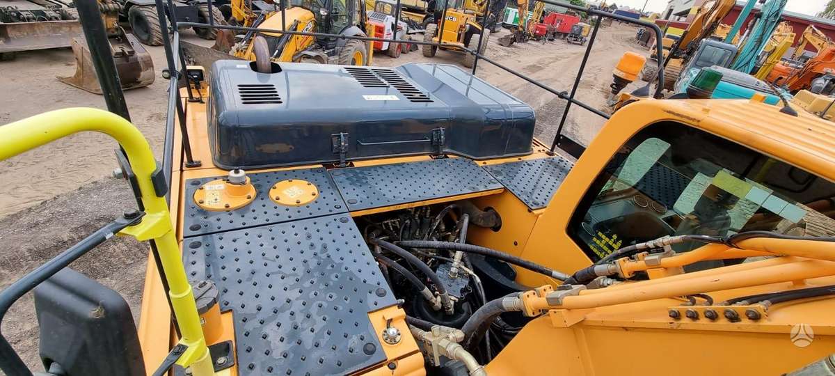 Hyundai R300LC-9A, экскаваторы