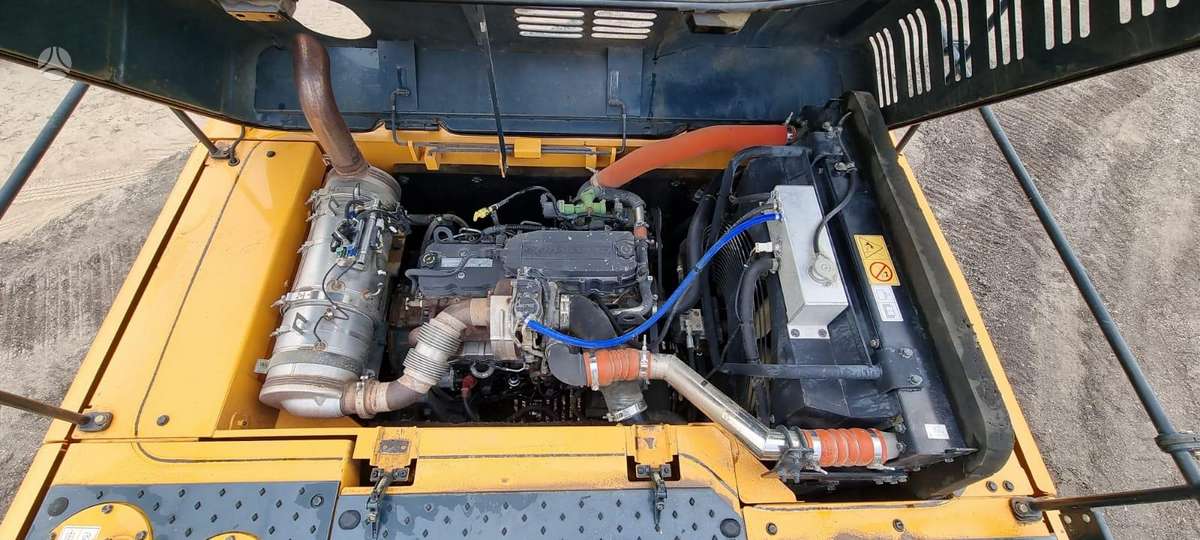 Hyundai R300LC-9A, экскаваторы