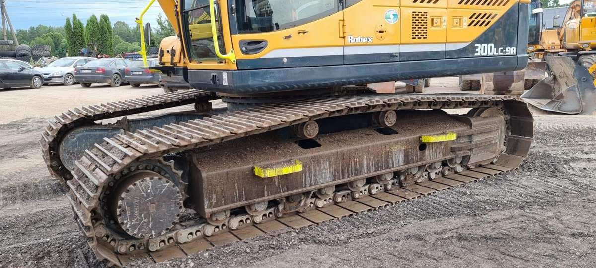 Hyundai R300LC-9A, экскаваторы