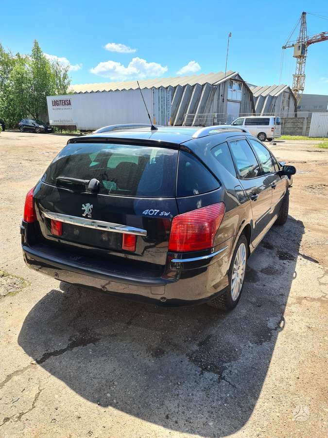 Peugeot 407
