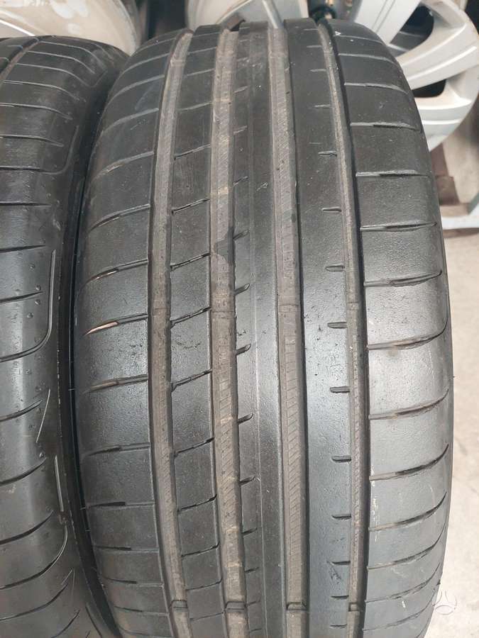 Goodyear, vasaras 235/45 R20