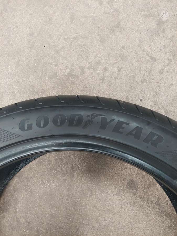 Goodyear, vasarinės 235/45 R20