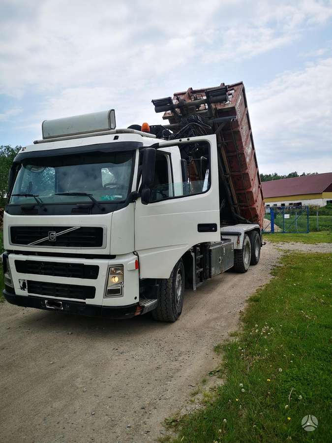 Volvo FM9, sunkvežimiai