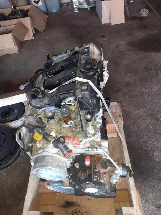 Renault Trafic, preču