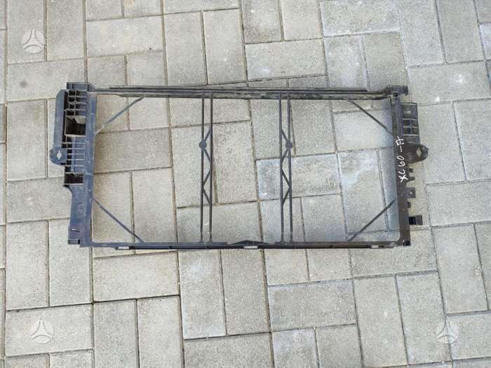 Volvo S60 Devetos dalys nuotraukose