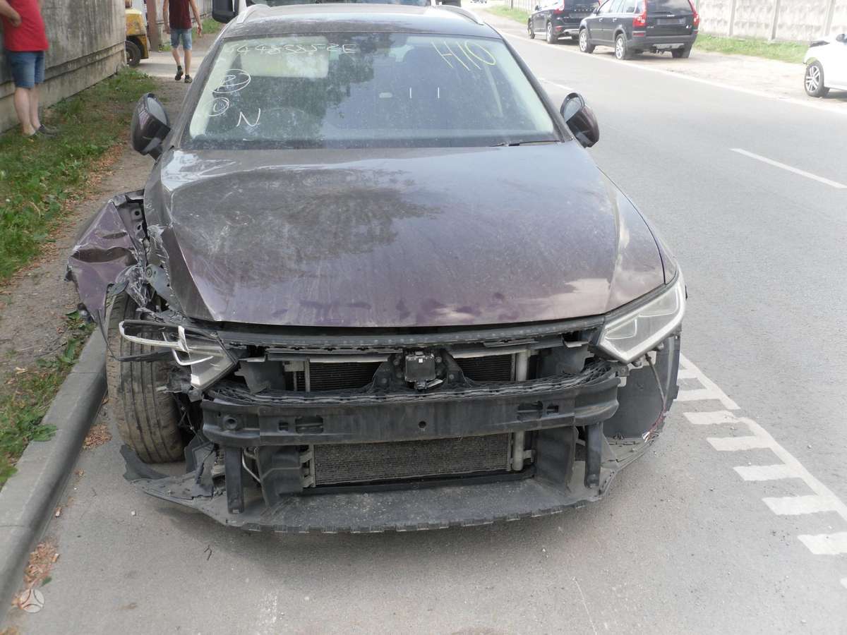 Volkswagen Passat по частям