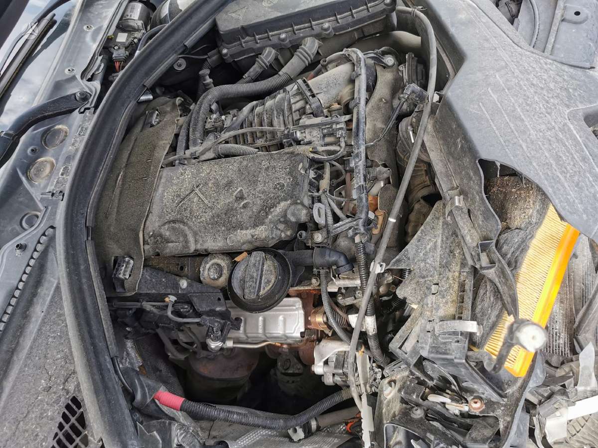 BMW 320 for parts. N47 d20c
