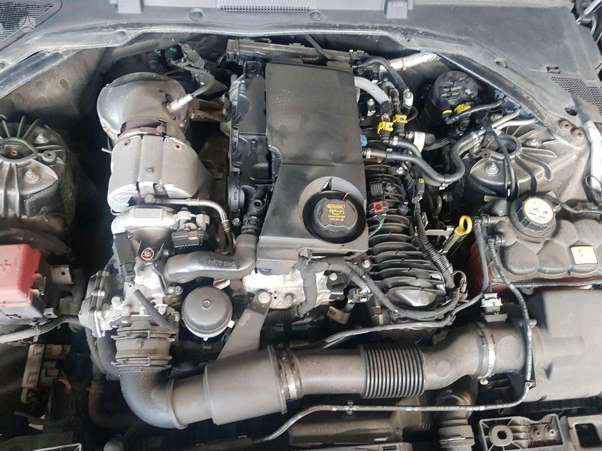 Jaguar XE Dalimis engine aj20d4 gearbox t2h24549