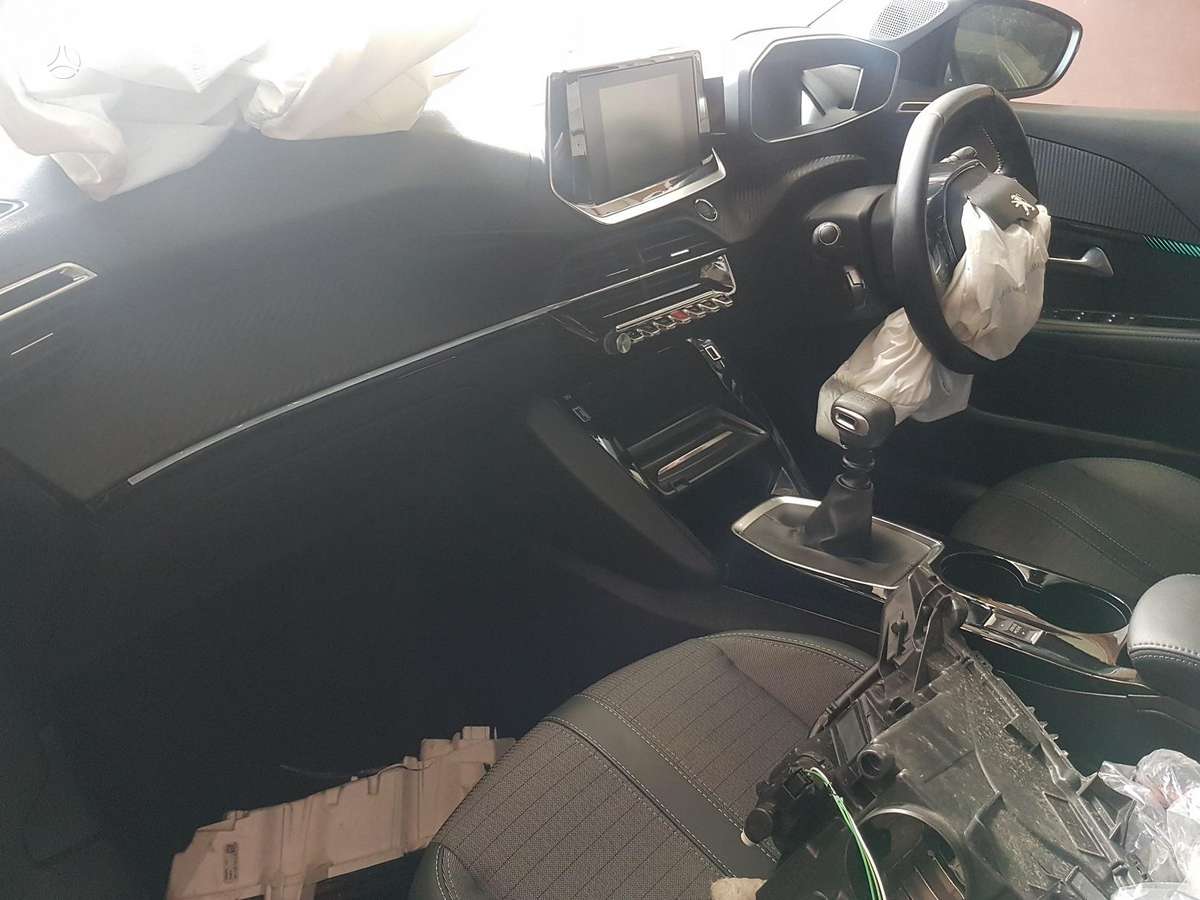 Peugeot 208 Dalimis eb2adtd mb6dw
