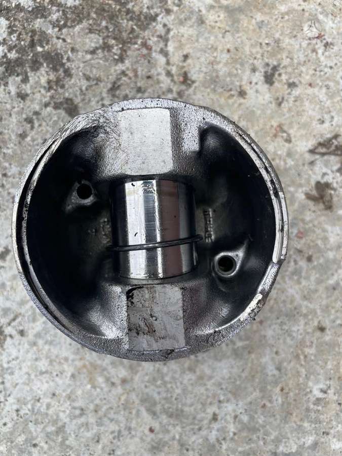 Mitsubishi Outlander, 4N14, pistons