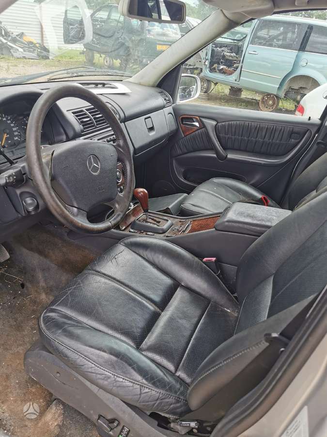 Mercedes-Benz ML400