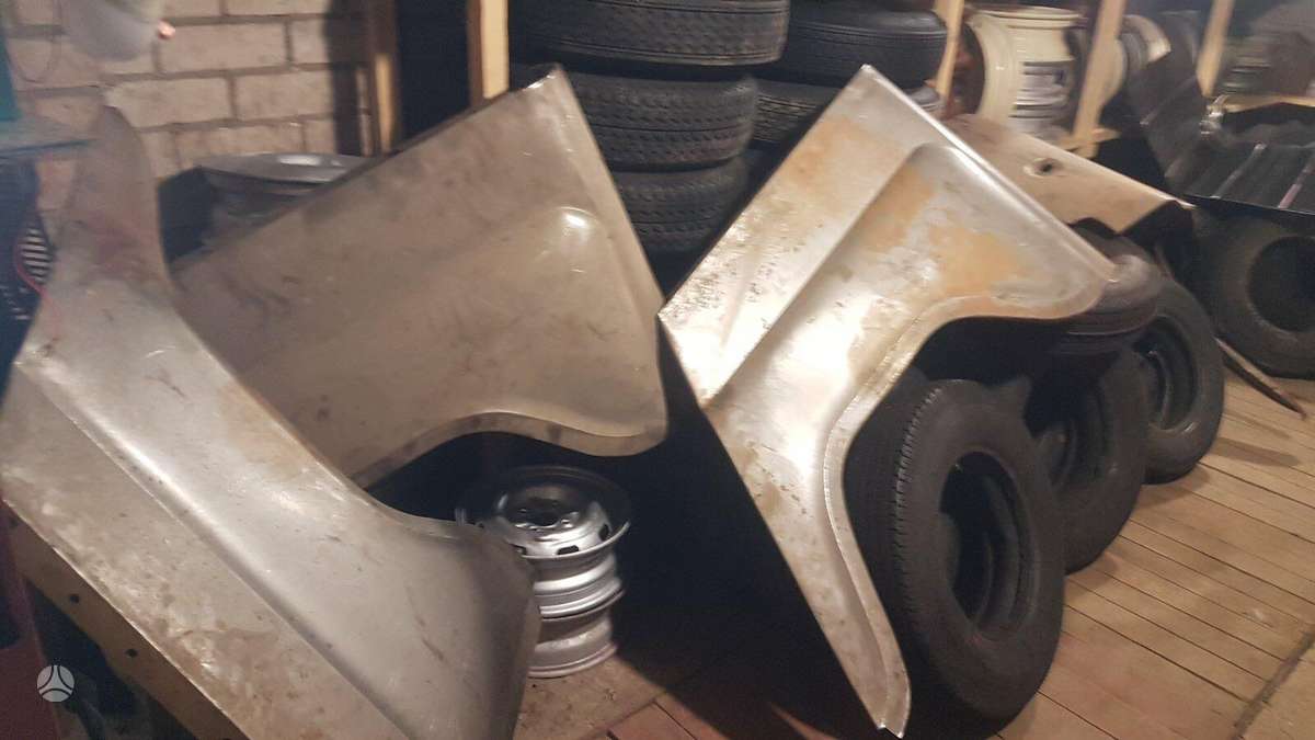 UAZ 469 kėbulo dalys