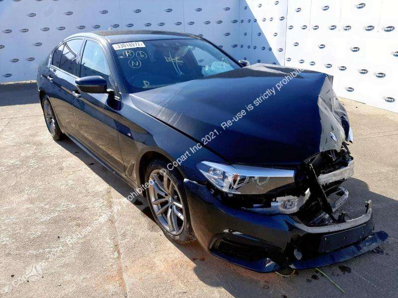 BMW 520 Visas auto ardomas daoimis