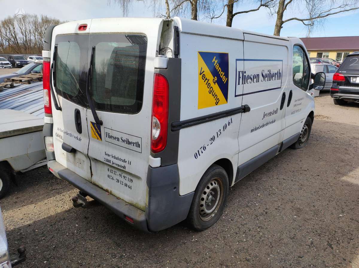 Opel Vivaro, cargo vans