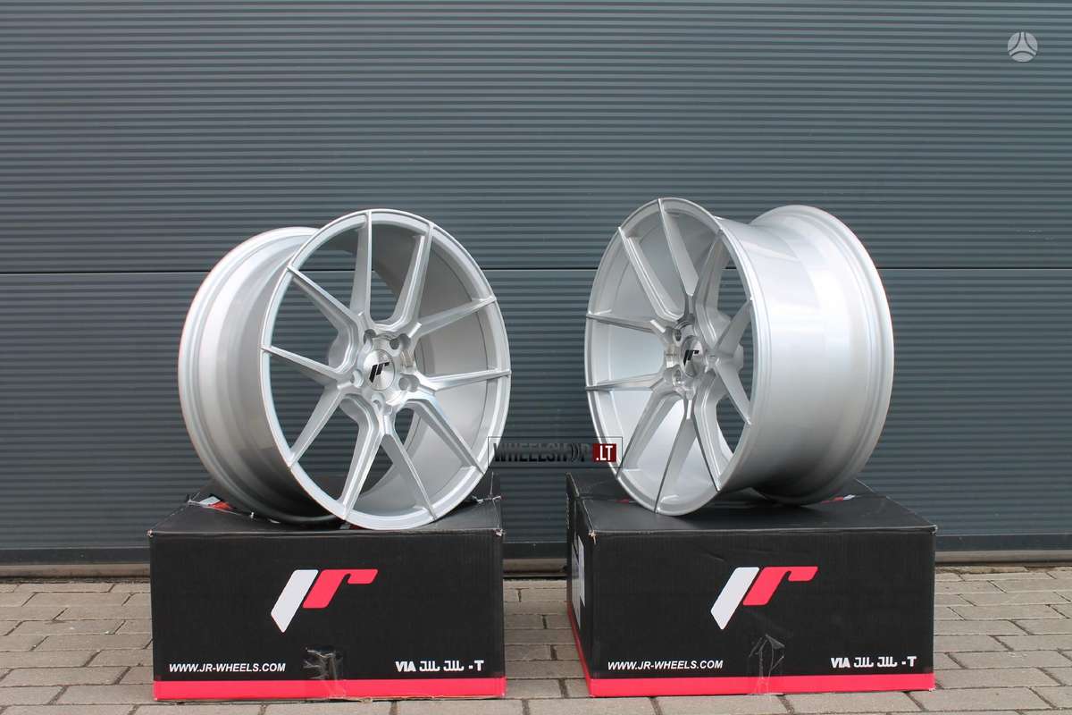 Japan Racing JR30 Silver, light alloy, R19