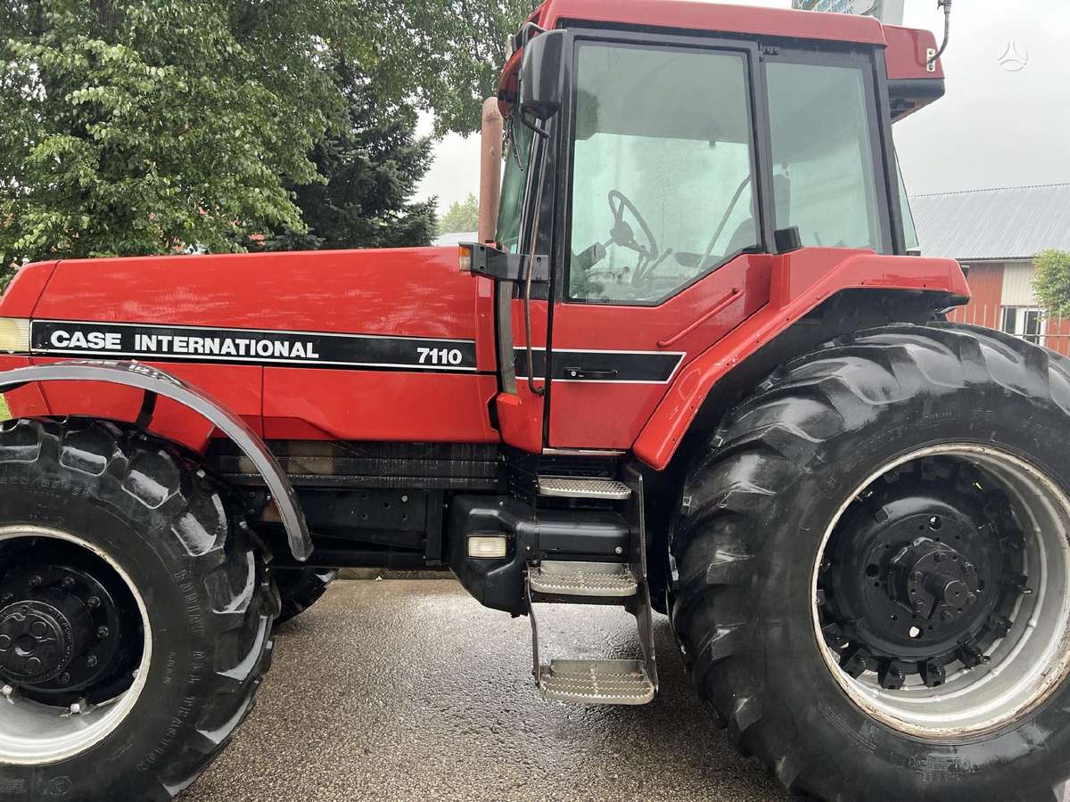 Case-IH Magnum 7110, tractors