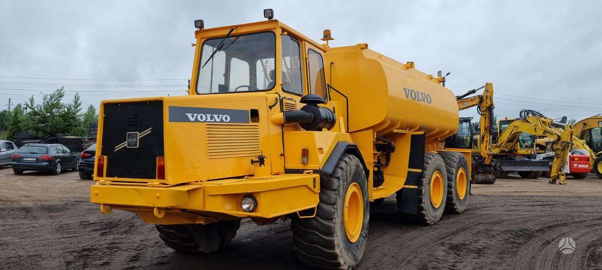Volvo A 25C, самосвалы