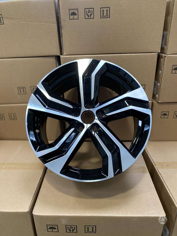 Volvo NANO, light alloy, R18
