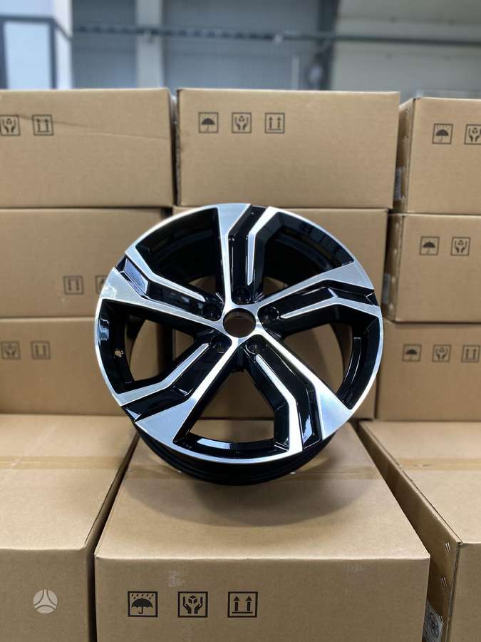 Volvo NANO, light alloy, R18