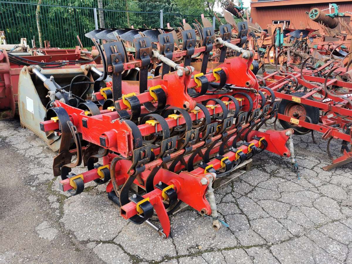 Vaderstad Carrier 650, скребки, скрубберы