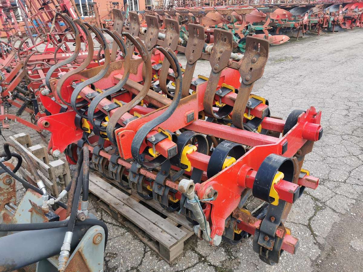 Vaderstad Carrier 650, скребки, скрубберы