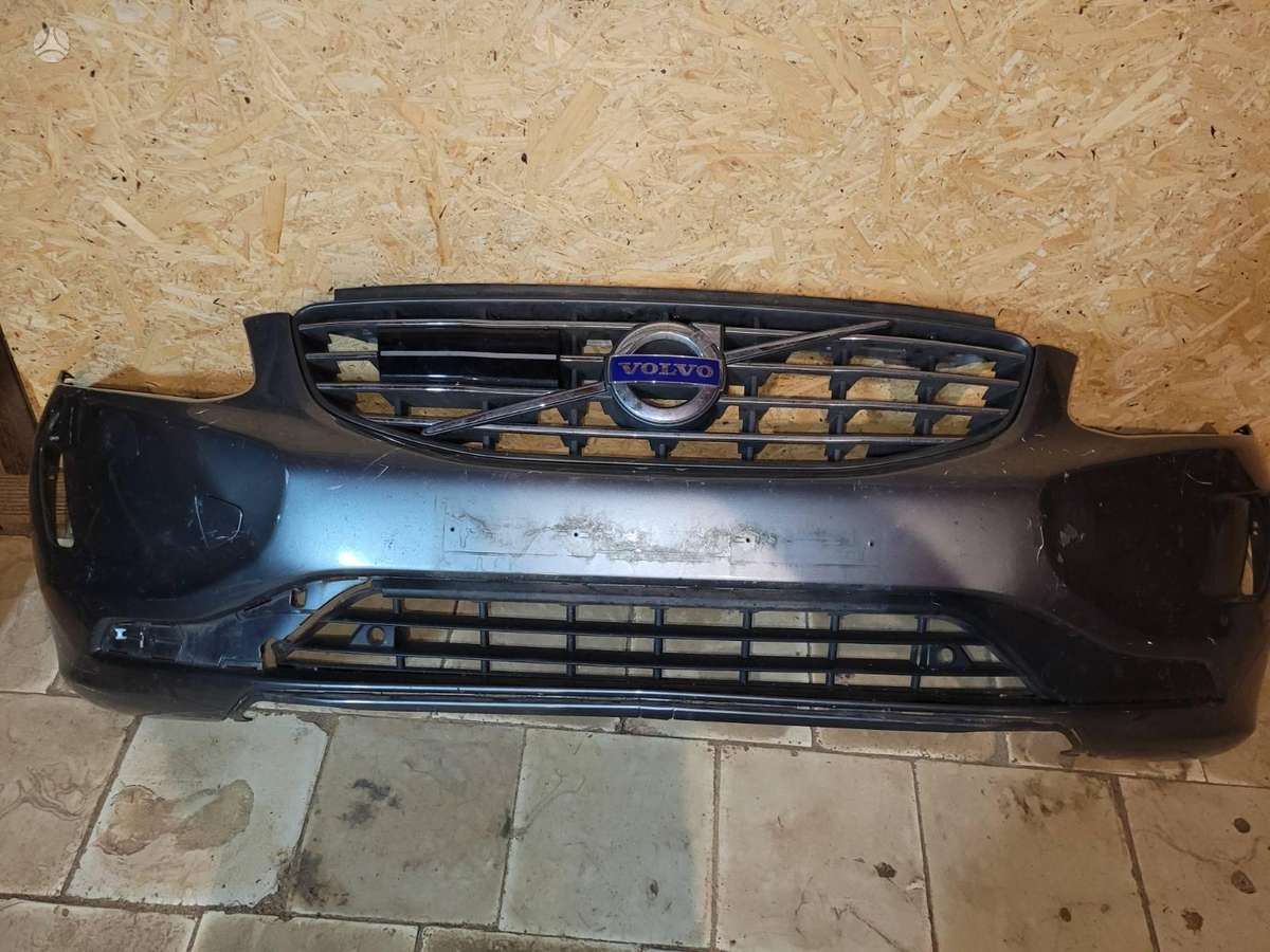 Volvo XC60 kėbulo dalys