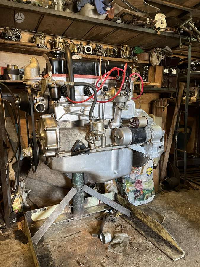 UAZ -kita- engine parts