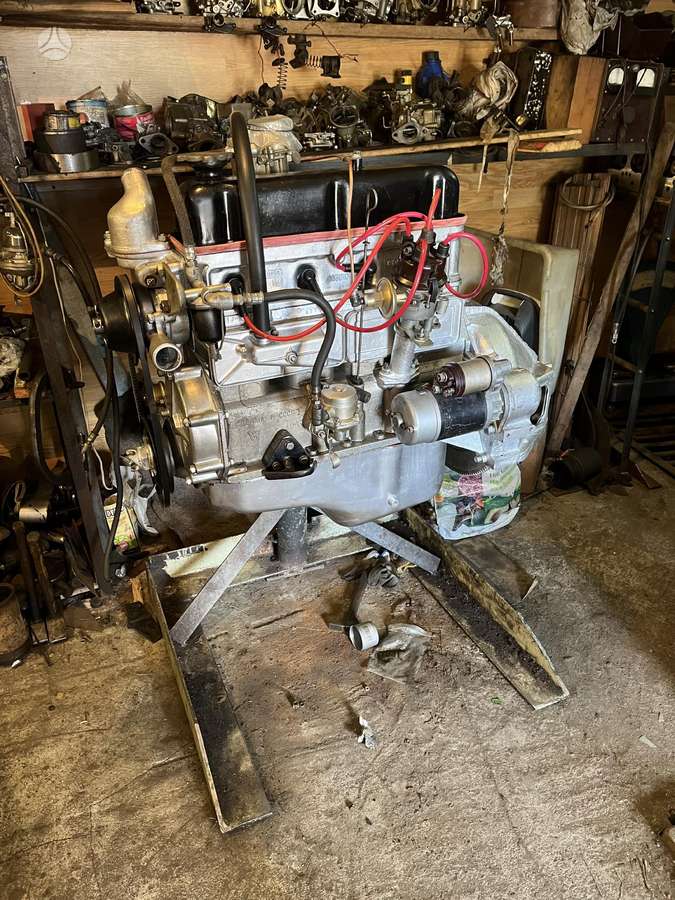 UAZ -kita- engine parts