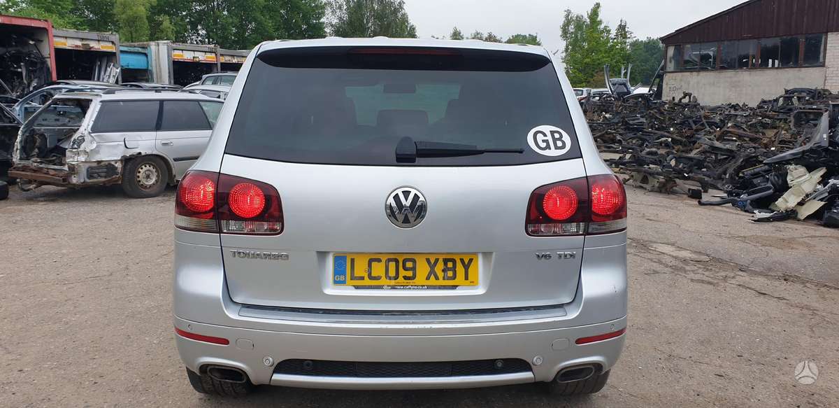 Volkswagen Touareg
