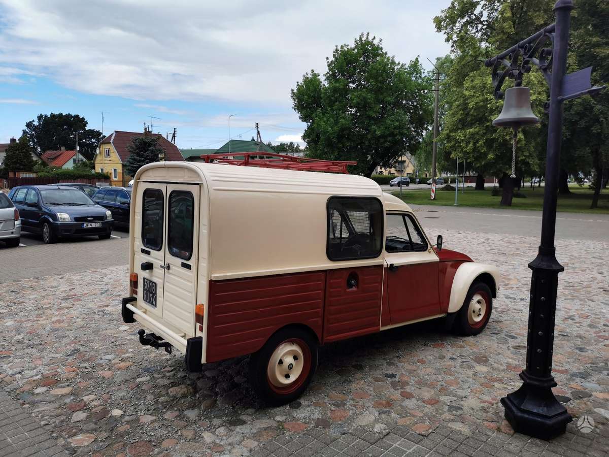 Citroen 2CV, universalas