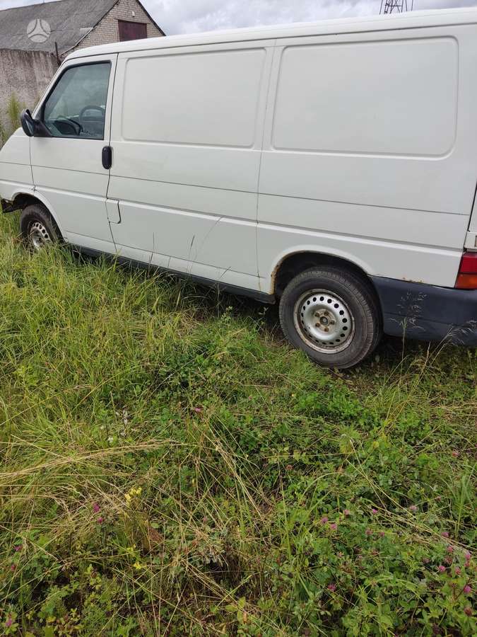 Volkswagen Transporter, cargo vans