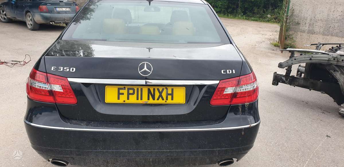 Mercedes-Benz E350