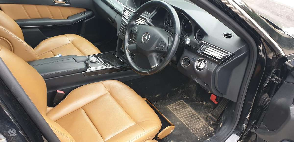 Mercedes-Benz E350