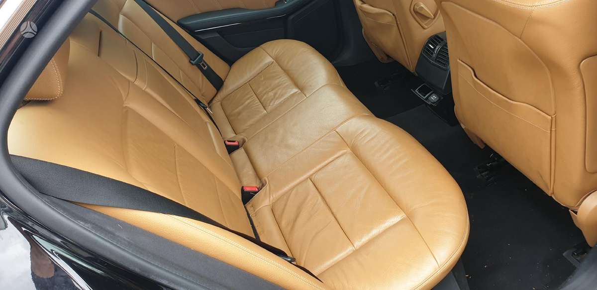 Mercedes-Benz E350