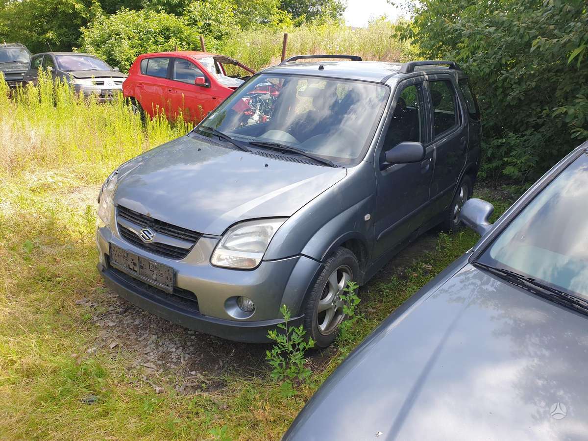Suzuki Ignis по частям