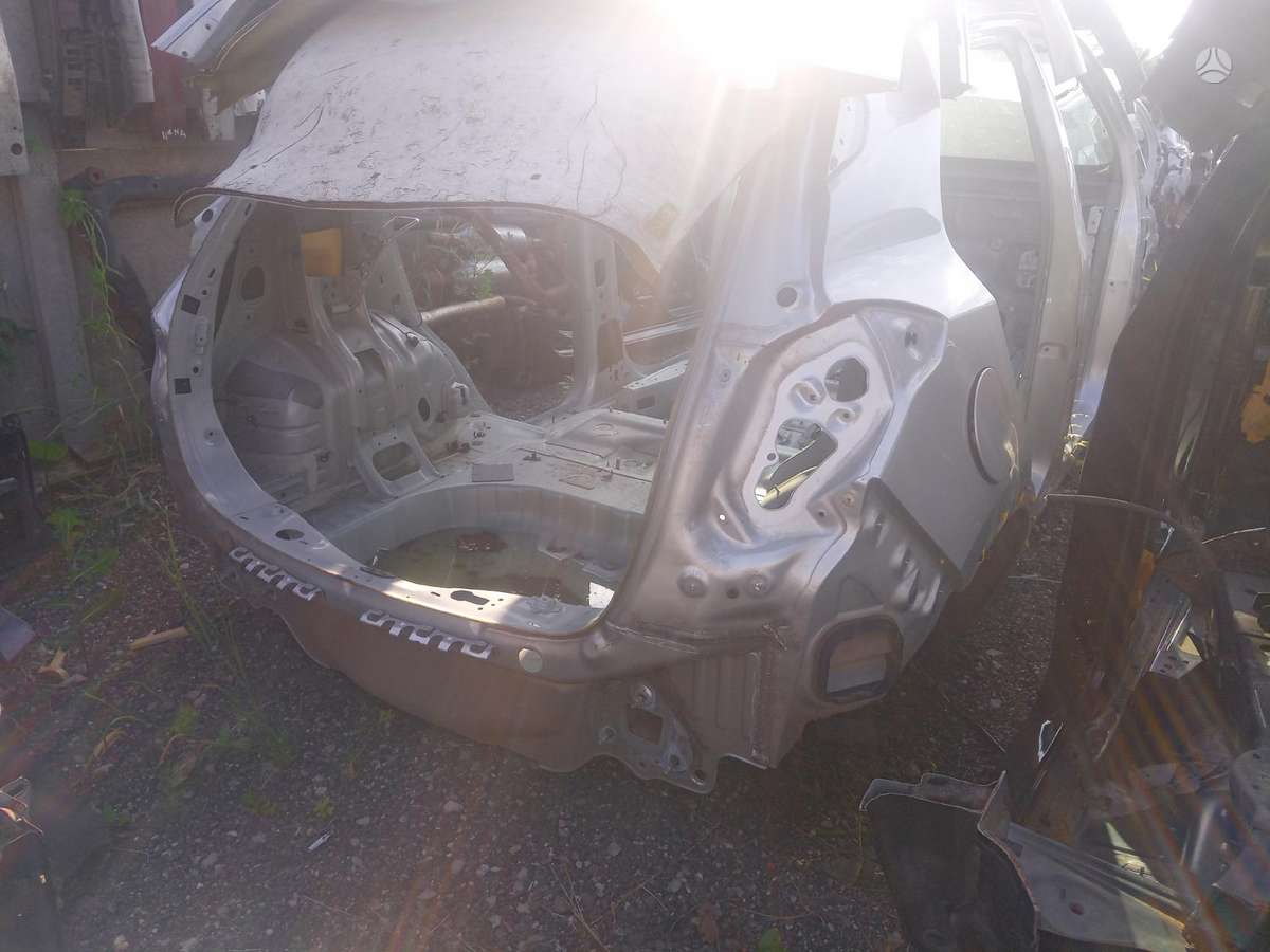 Opel Mokka X body parts